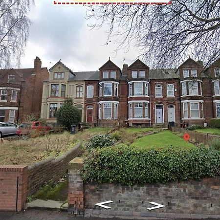 Lovely Bedroom With Shared Kitchen & Bathroom Free Parking Walsall Exterior foto